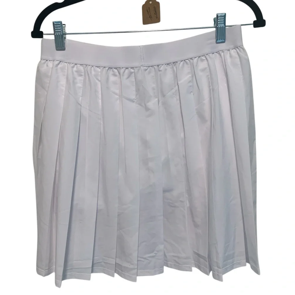 67. NWT Alo Varsity Tennis skirt Size L